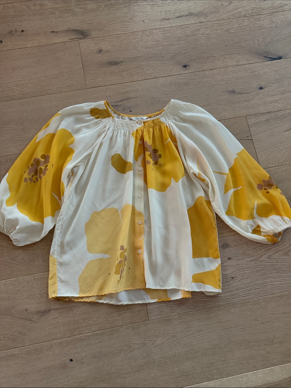 Tucker The Classic Blouse Women's Medium in Crepe de Chine Silk Top Boxy Relaxed